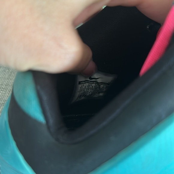 Lebron 11 south Beach Nikes size 11.5 - Picture 5 of 6